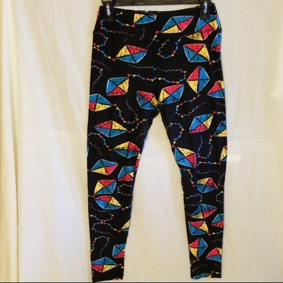 6 Pairs of Lularoe OS Leggings - Picture 1 of 8